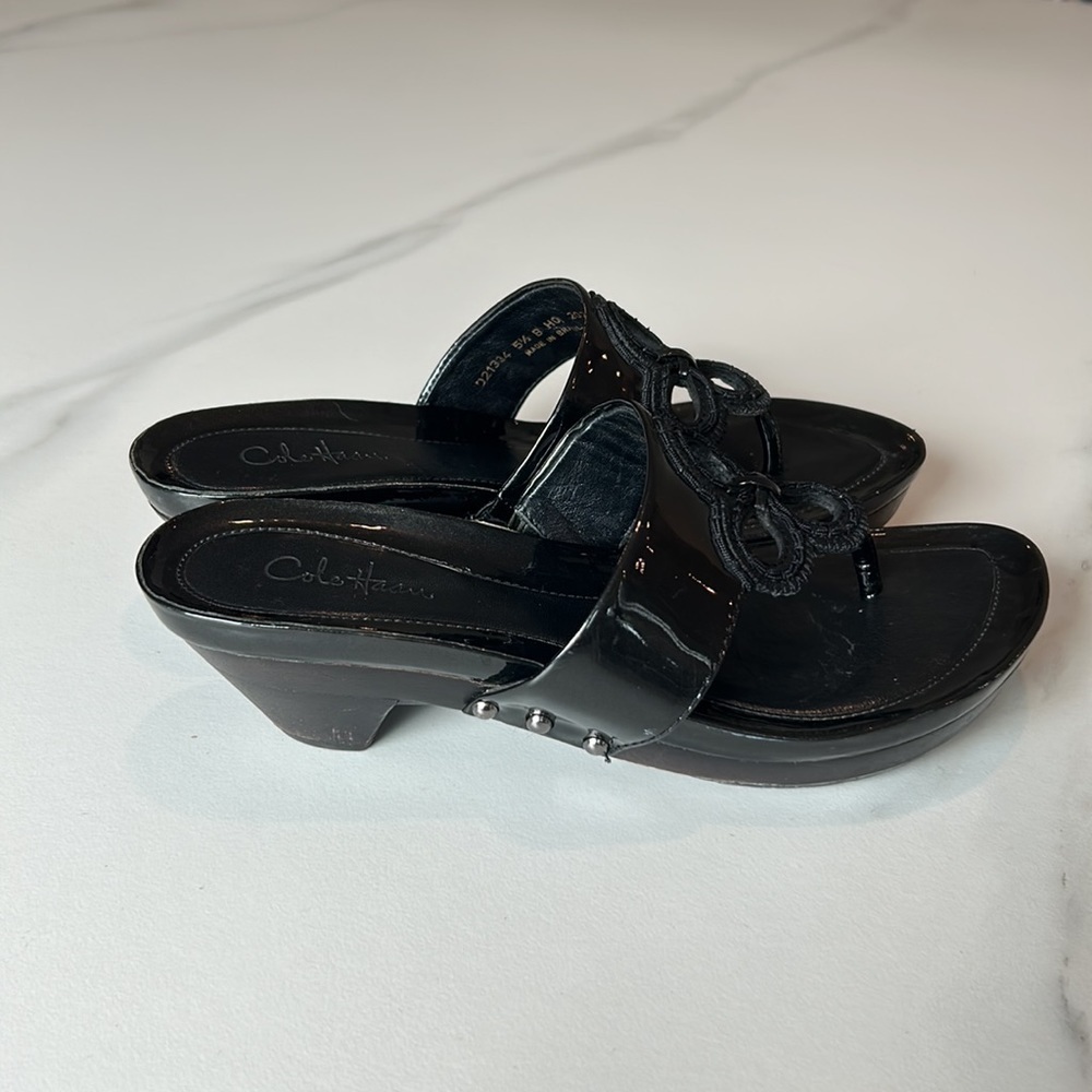 Cole Haan Womens‎ Black Patent Leather Flower Slip On Thong Sandal - Picture 2 of 9